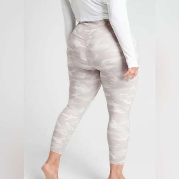 Athleta Elation Camo 7/8 Tight Leggings, Color: Taupe Camo, Plus Size 1X - Picture 2 of 9